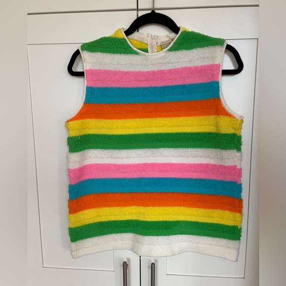 Vintage Tops - Colorful vintage knit top